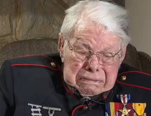 百岁二战老兵谈美国现状：这不是我为之而战的国家