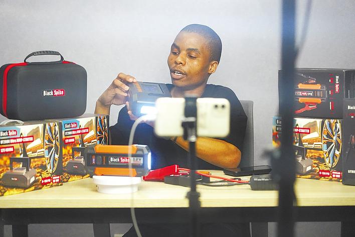 抢抓商机与外商面对面  助“武汉造”快马加鞭拼市场