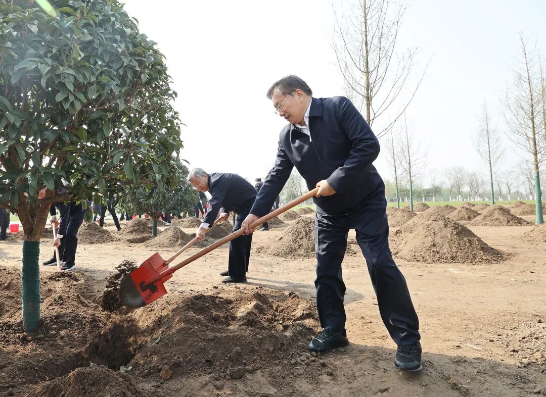 王忠林李殿勋等参加义务植树活动 深入践行习近平生态文明思想 加快建设美丽中国省域先行区
