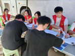 荆州学院210余名师生挽袖献血 校领导带头传递“热血”正能量