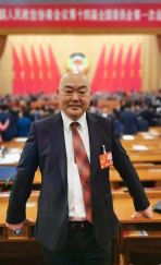 两会访谈 | 全国政协委员、民盟中央美术院副院长洪厚甜：联动文艺资源开展中小学美育 助力文化强国战略