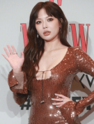 泫雅和经纪公司解约：沟通后双方已达成共识