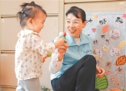 一老一小，共托共育（探访）