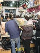 母亲节相关礼品店“爆单” 鲜花蛋糕首饰热销