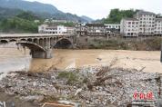 专家解读为何今年暴雨这么早这么猛 多因素共同作用