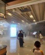 商场回应地下一层突然烟雾弥漫 烤箱故障所致