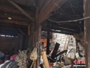台风天独居老人被劝离老房后房屋倒塌 及时转移挽救生命