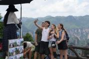 避暑游、体验游、购物游、文化游……这个夏天，“China Travel”圈粉全球