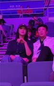 女排黄金一代在津重聚 老队友同框引泪目