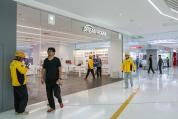 iPhone新品将在美团闪购同步首发 即时零售成新趋势