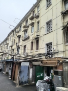 一屋猫“熏”臭整栋楼 老房邻里苦熬四年盼解决