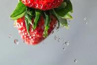 “最脏果蔬排行榜”第一名！这种冬天正上市的水果，还能吃吗？