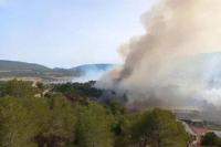 西班牙西北部地区多次断电，山火致铁路受阻万人出行受影响