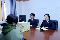 女子砸傷施暴丈夫被認(rèn)定正當(dāng)防衛(wèi) 家暴反擊獲無罪釋放