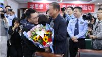 男子失踪31年后终与家人团聚 婚礼醉话揭开身世之谜