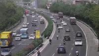 7名騎士高速路飆車其中1人還是寶媽 最高速度達(dá)304km/h