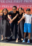 賈躍亭和兒女團(tuán)聚 享受溫馨時(shí)光