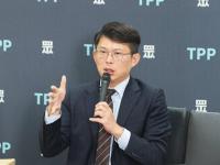 卓荣泰称“财划法”无必须执行压力，黄国昌痛批：独裁心态作祟