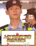 牵警犬的帅气民警撞脸彭于晏 高颜值民警再度出圈