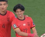 U23国足球员鲍世蒙开场8分钟伤退 防线再遭打击