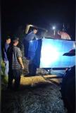 村民患癌住院無人收割 全村人連夜幫忙 鄰里互助暖人心