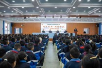 铁路青年志愿者点亮乡村学校课堂