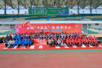 湖北荆门：200余名青年志愿者为健康跑全力护航