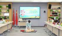 萌娃化身“救心侠” 急救科普走进城市角落 ——武汉亚洲心脏病医院十一年深耕全民急救公益