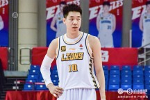 朱俊龍貢獻(xiàn)8分7籃板 助力廣廈晉級總決賽