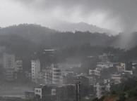 廣東茂名驚現(xiàn)龍卷風(fēng) 現(xiàn)場確認并調(diào)查中