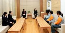 9歲女童身陷家暴 法治保護(hù)傘撐起晴空