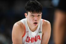 媒體人列5大理由：楊瀚森曾凡博應(yīng)回歸打亞洲杯 中國籃球榮辱與共 提振信心刻不容緩