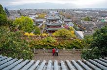 工作人員回應(yīng)麗江古城收維護(hù)費(fèi)爭(zhēng)議 調(diào)整費(fèi)用惠及更多游客