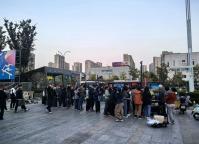 硕士在杭州摆摊卖包子走红 匠心守味获好评