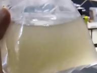 网友网购50条观赏鱼到货一袋水 加热包惹的祸