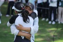 刘国梁女儿首战全运会还带作业 赛场内外皆优秀