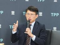 卓荣泰称“财划法”无必须执行压力，黄国昌痛批：独裁心态作祟