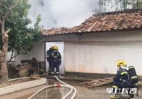 熏腊肉差点“烧”了家 消防提醒 冬季需谨慎防火