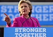 希拉里喊话如果想较量就公开进行 要求透明听证会