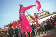 木跷一头连着文脉一头牵着童年 非遗走进寻常日子