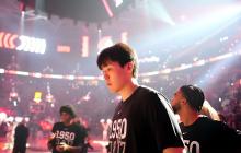 杨瀚森不打比赛时除了训练还忙啥 赛场外的多样职责