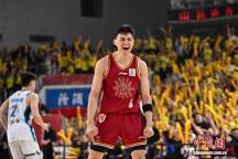 CBA山西2-0青岛晋级8强 主场险胜锁定八强