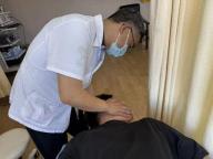 男子突然恶心呕吐确诊耳石症 复位后仍需调理