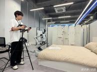 机器人训练师：“喂”出具身智能 数百小时打磨动作