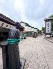 江浙多个大型雕塑遭五花大绑 防台风硬核操作走红网络