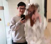 山东一辅警查酒驾颅骨被撞骨折 家庭悲剧引发关注