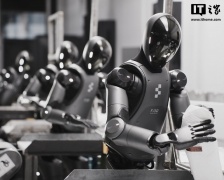 人形机器人初创公司 Figure AI 获超 10 亿美元承诺资本，估值飙升至 390 亿美元