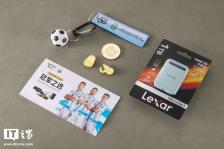 IT之家开箱雷克沙 Air 小轻块移动固态硬盘阿根廷国家队联名款图赏：配件丰富，球迷大爱