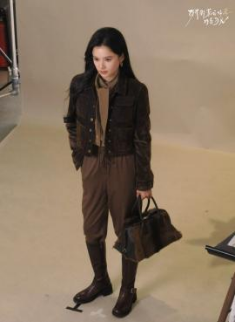 《致我那菜市場的白月光》開機 張婧儀陳靖可互為“白月光”照亮逆襲路