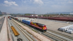 Mise en service d'un train de fret international Chine-Myanmar au départ de Chongqing